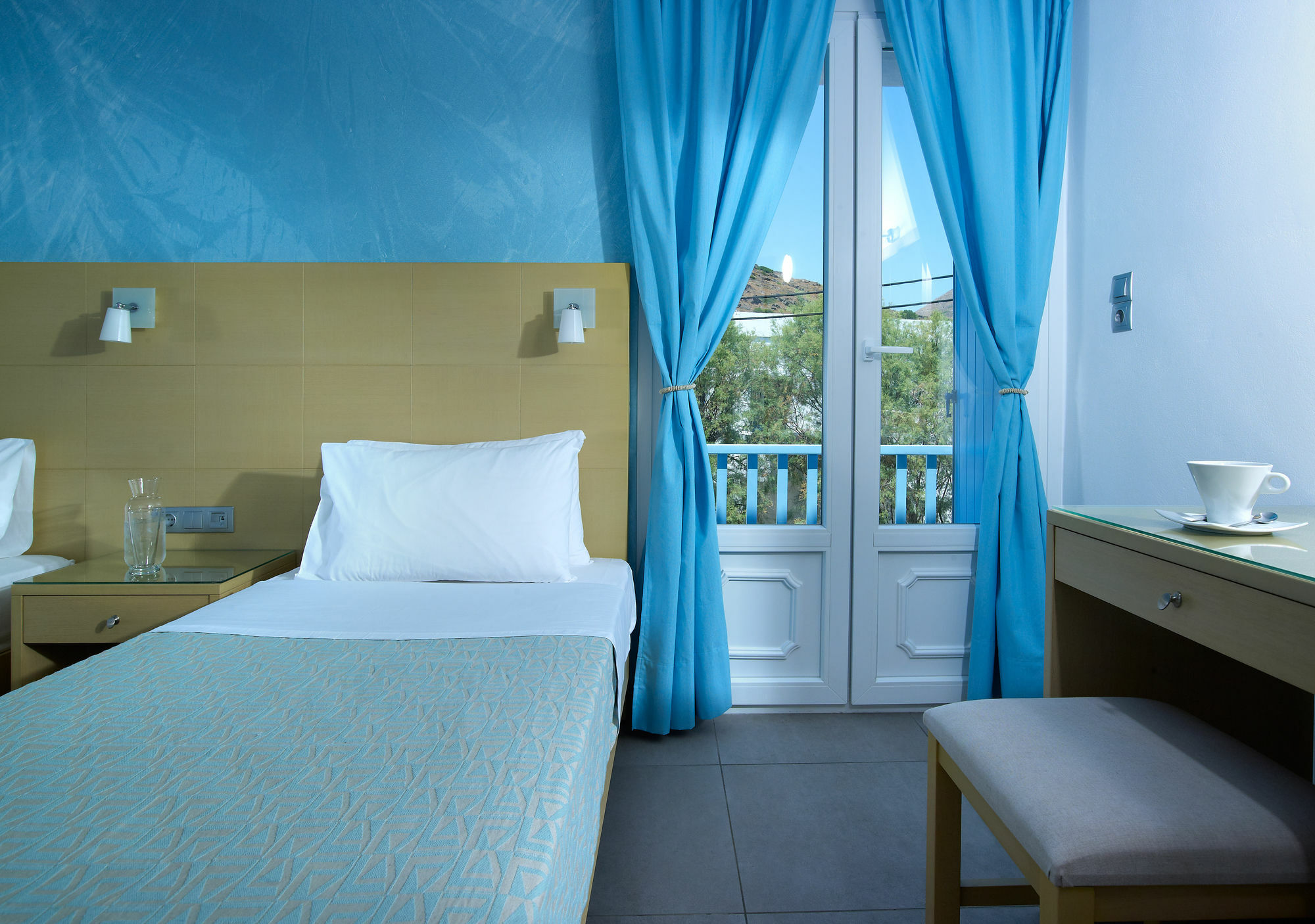 Blue Harmony Hotel Kini Exterior foto