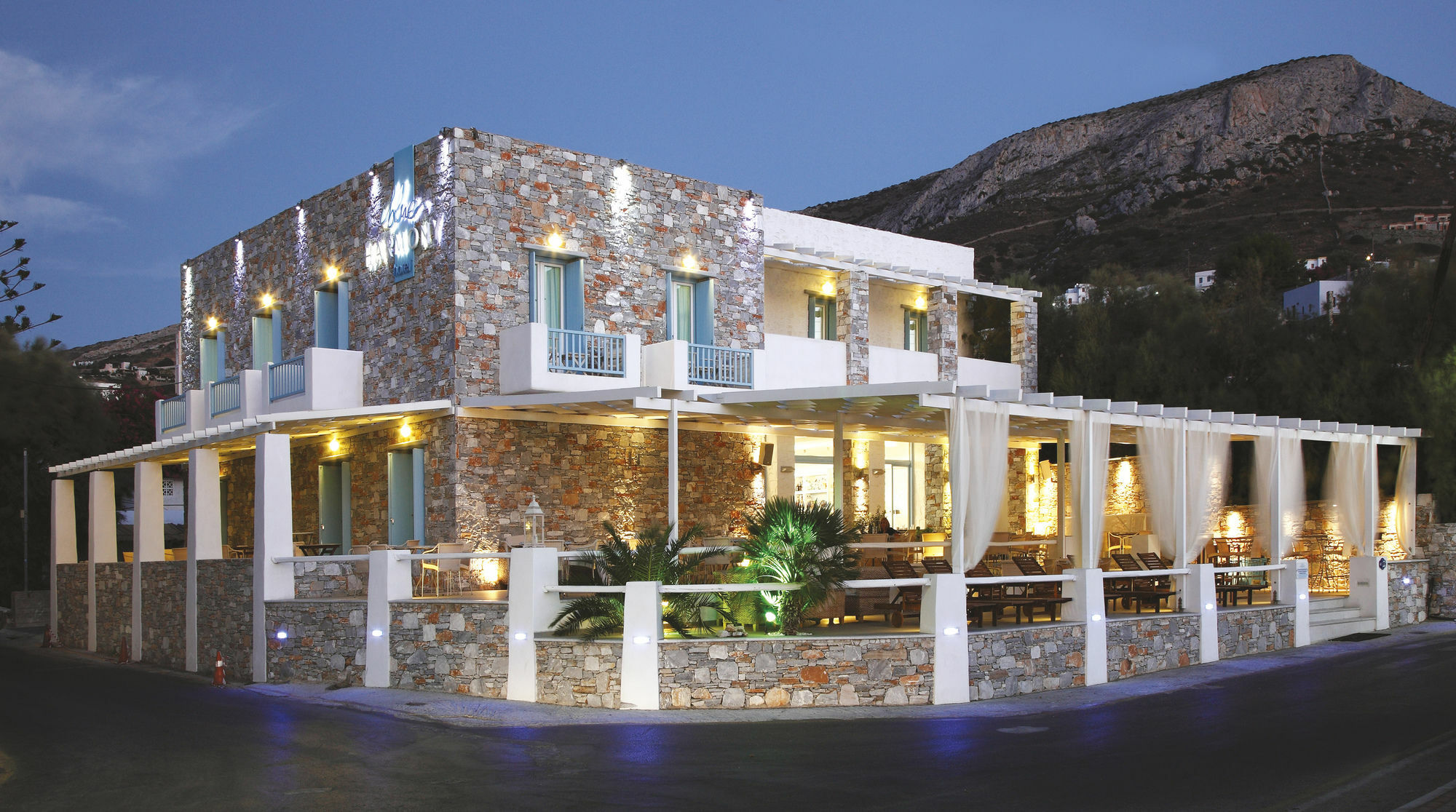 Blue Harmony Hotel Kini Exterior foto