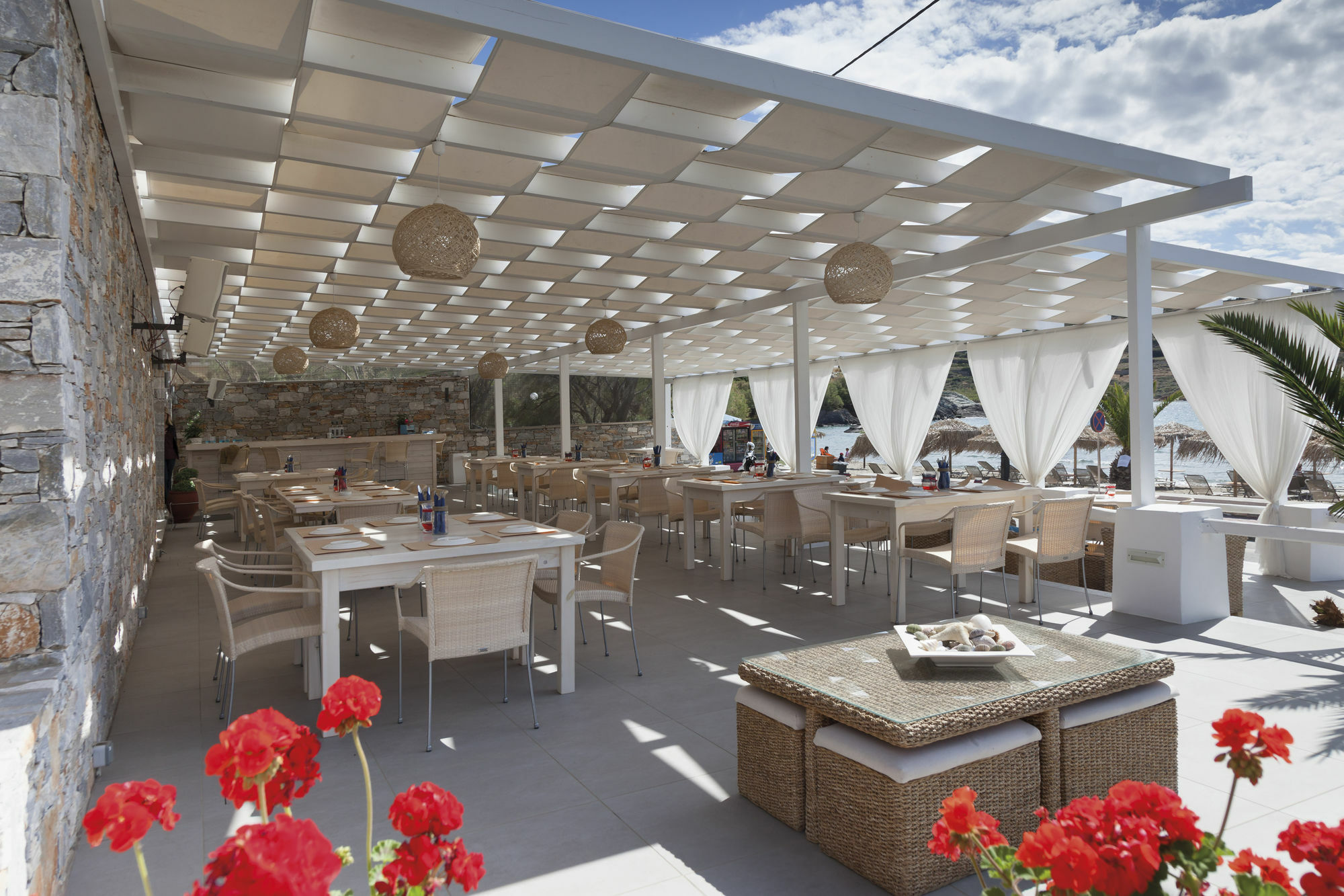 Blue Harmony Hotel Kini Exterior foto